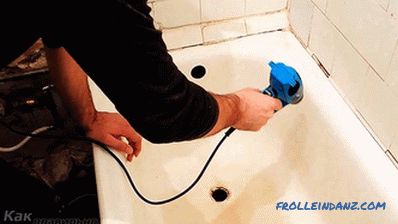 Како лијепити керамички рубник на купатилу